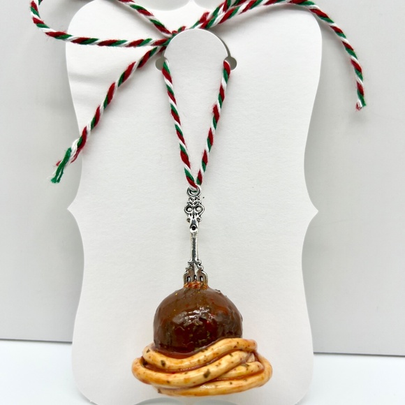 Spaghetti & Meatball Christmas Ornament – Handmade Clay Italian Food Ornament - Picture 6 of 16
